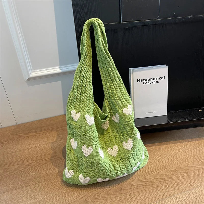 Knitted Handbags Heart Pattern Blocking Crochet Shoulder Bags Large Capacity Fashion Beach Bag Versatile Commute Woven Bag 2024