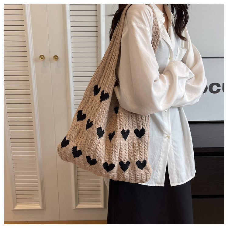 Knitted Handbags Heart Pattern Blocking Crochet Shoulder Bags Large Capacity Fashion Beach Bag Versatile Commute Woven Bag 2024