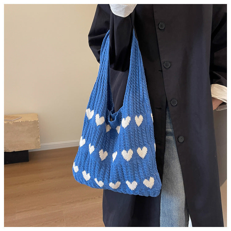 Knitted Handbags Heart Pattern Blocking Crochet Shoulder Bags Large Capacity Fashion Beach Bag Versatile Commute Woven Bag 2024