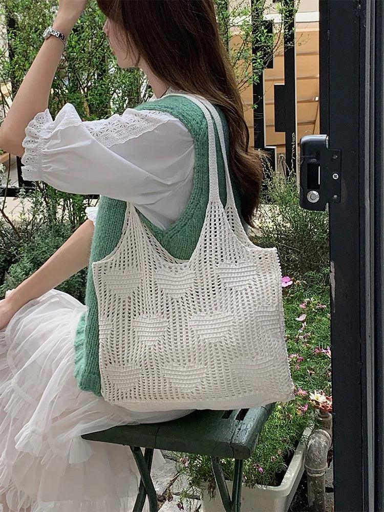 Retro Knitted Mesh Hollow Heart Weaving Ladies Versatile Single Shoulder Bag Woolen Handbag Shopping Bag Polyester Tote Bag