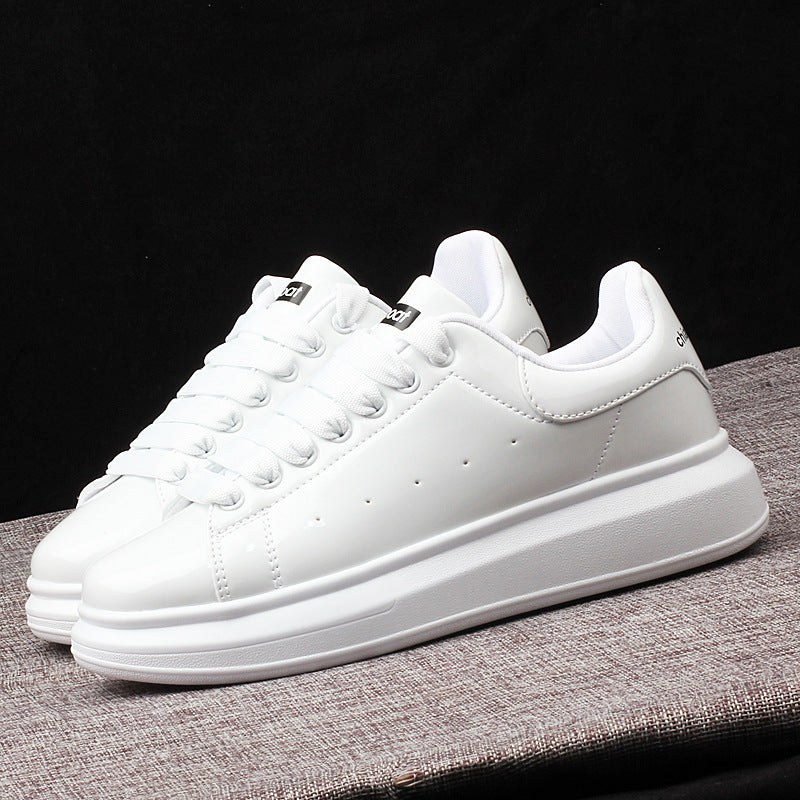 Sneaker Casual Men Women Designer Board Shoes Fashion Patent Leather Breathable Increased Internal Flat Platform White Shoes