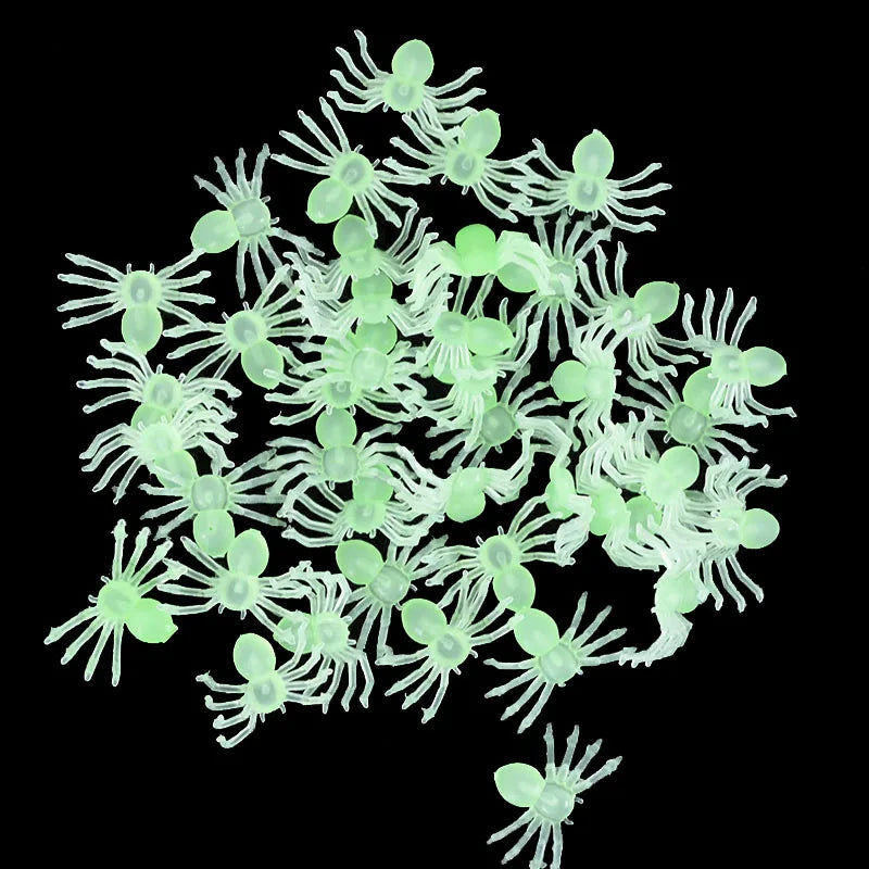 50Pcs Halloween Luminous Spiders Mini Horror Spider Glow In The Dark Halloween Party Decorations Haunted House Scary Props