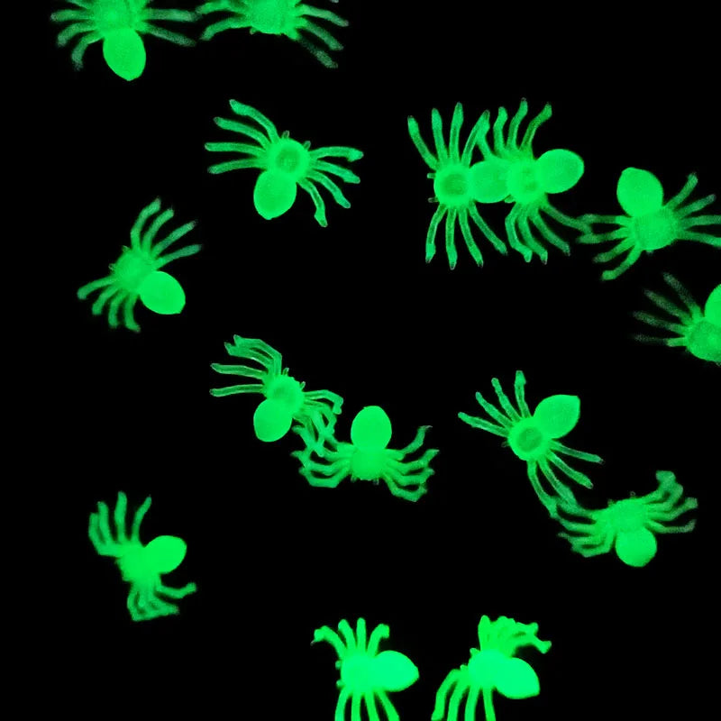 50/100pcs Halloween Black Spiders Small Luminous Plastic Spider Halloween Party Home Decoration Tricky Prank Toy Haunted House