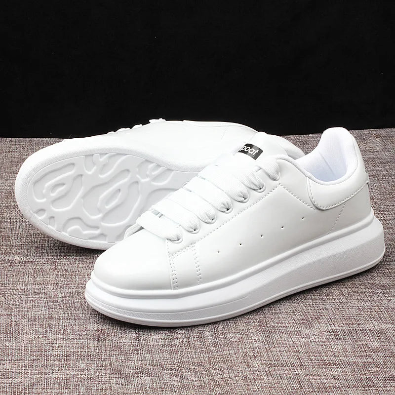 Sneaker Casual Men Women Designer Board Shoes Fashion Patent Leather Breathable Increased Internal Flat Platform White Shoes