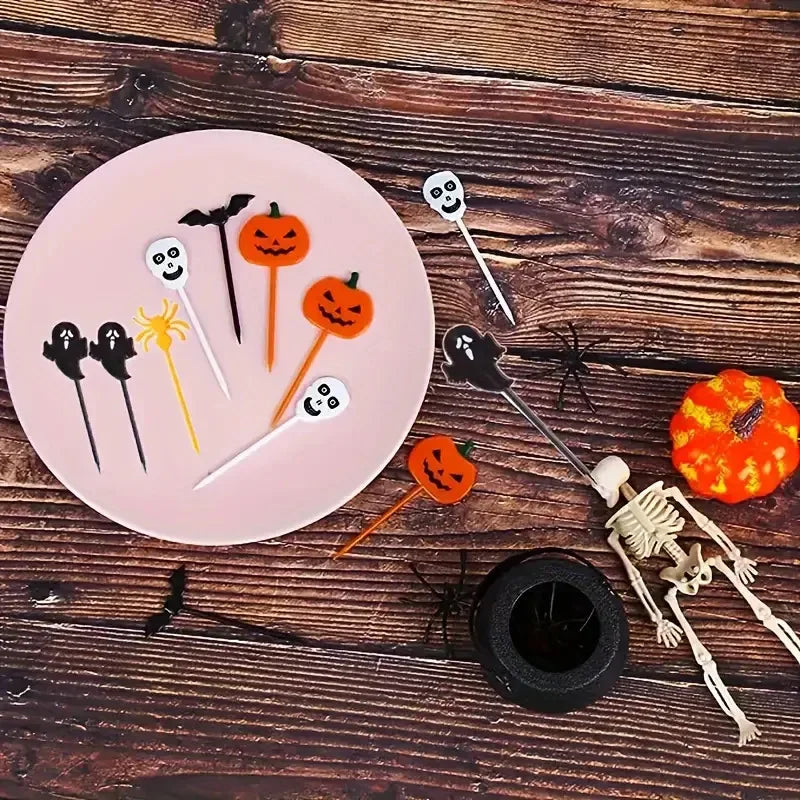 Mix Set Plastic Halloween Toothpicks Pumpkin Ghost Bat Fruit Fork Dessert Cocktail Cake Decoration Picks Halloween Party Supply