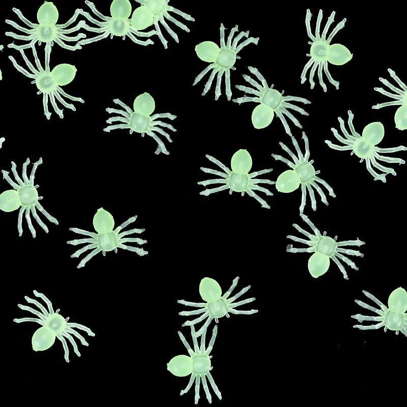 50Pcs Halloween Luminous Spiders Mini Horror Spider Glow In The Dark Halloween Party Decorations Haunted House Scary Props